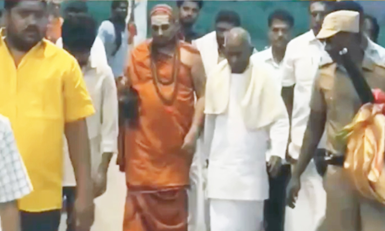 Music composer Ilayaraja Swami darshanam at Thiagaraja Swamy temple