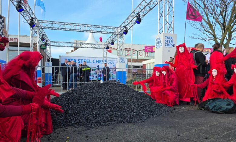 The Tata Steel Chess 2026 opening round in Netherlands was delayed after climate activists protested outside the venue. (Photo: Extinction Rebellion)
