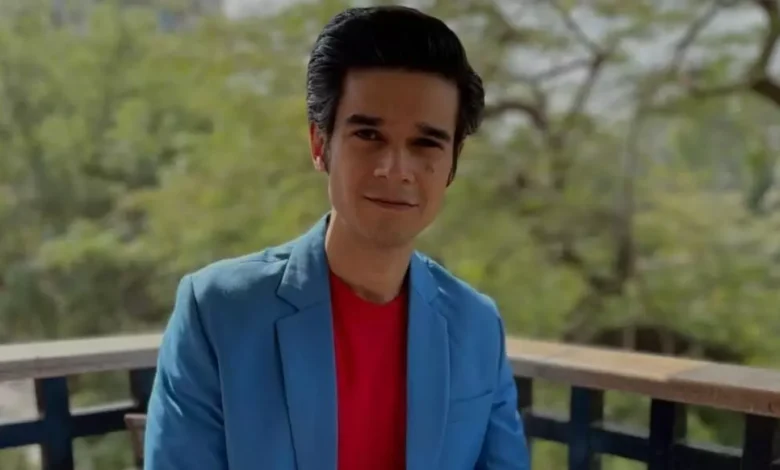 I drew a lot from my uncle for 'Ikkis' character: Vivaan Shah