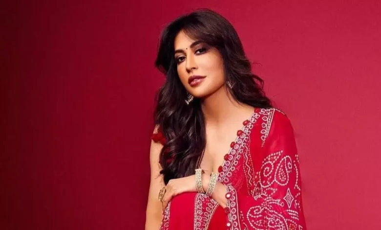 Chitrangda Singh appreciates Salman Khan’s work ethic