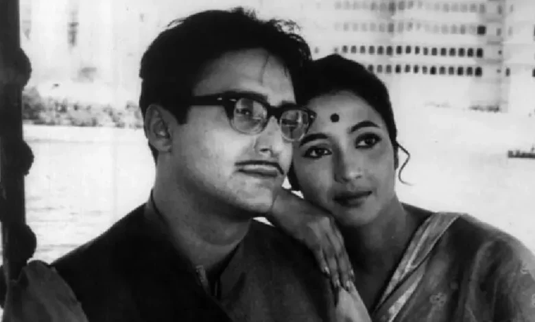 Soumitra Chatterjee and Suchitra Sen's restored 'Saat Paake Bandha' to screen at Moscow Film Festival