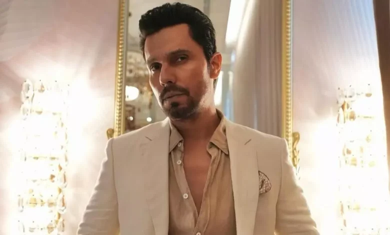 Bollywood has fragile glass egos: Randeep Hooda