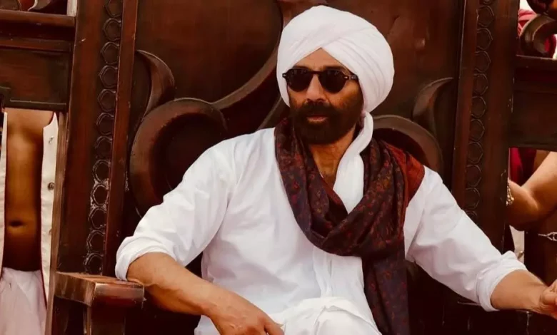 Sunny Deol celebrates 25 years of ‘Gadar’