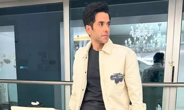 'It's an agneepath': Tusshar Kapoor admits to living up to father Jeetendra's legacy