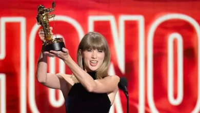 Taylor Swift becomes the most-awarded artist in MTV VMAs history